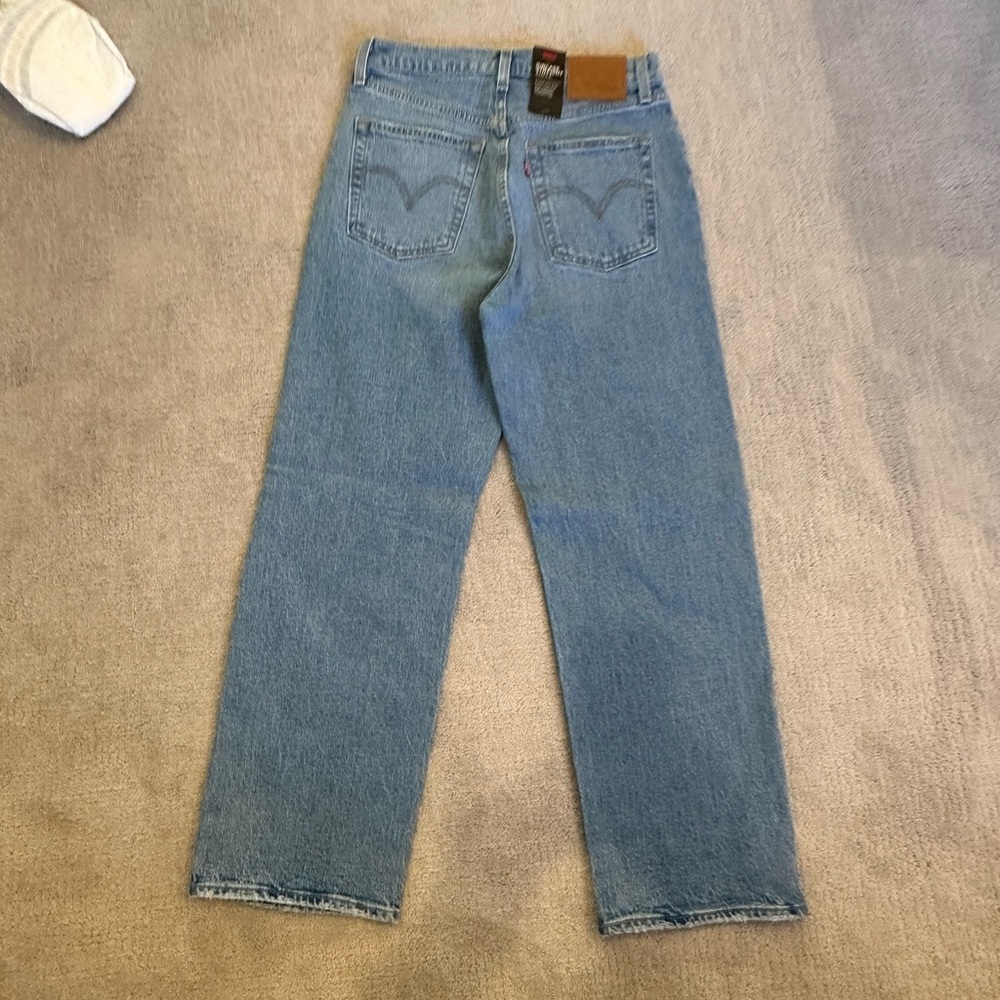 Levi Ribcage Crop Jeans - Picture 4 of 6